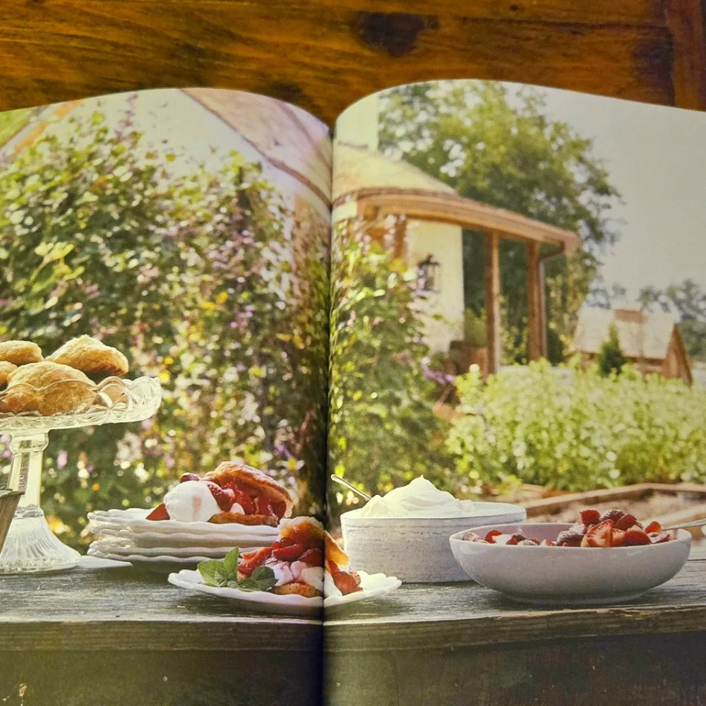 NEW Magnolia Table Cookbook by Joanna Gaines - A Collection - Picture 9 of 9